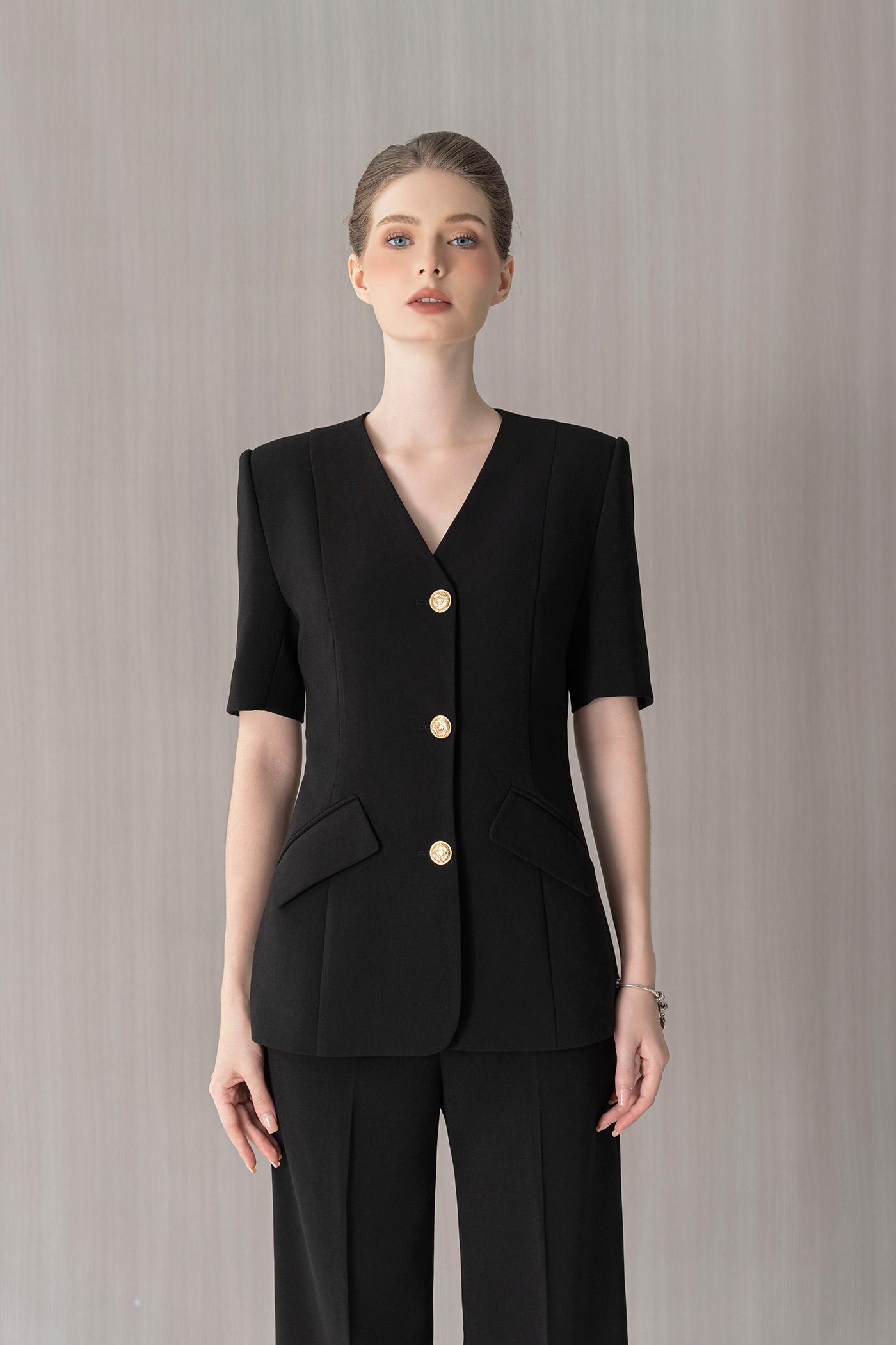 Bộ Suit Tay Ngắn Cổ V – Đen