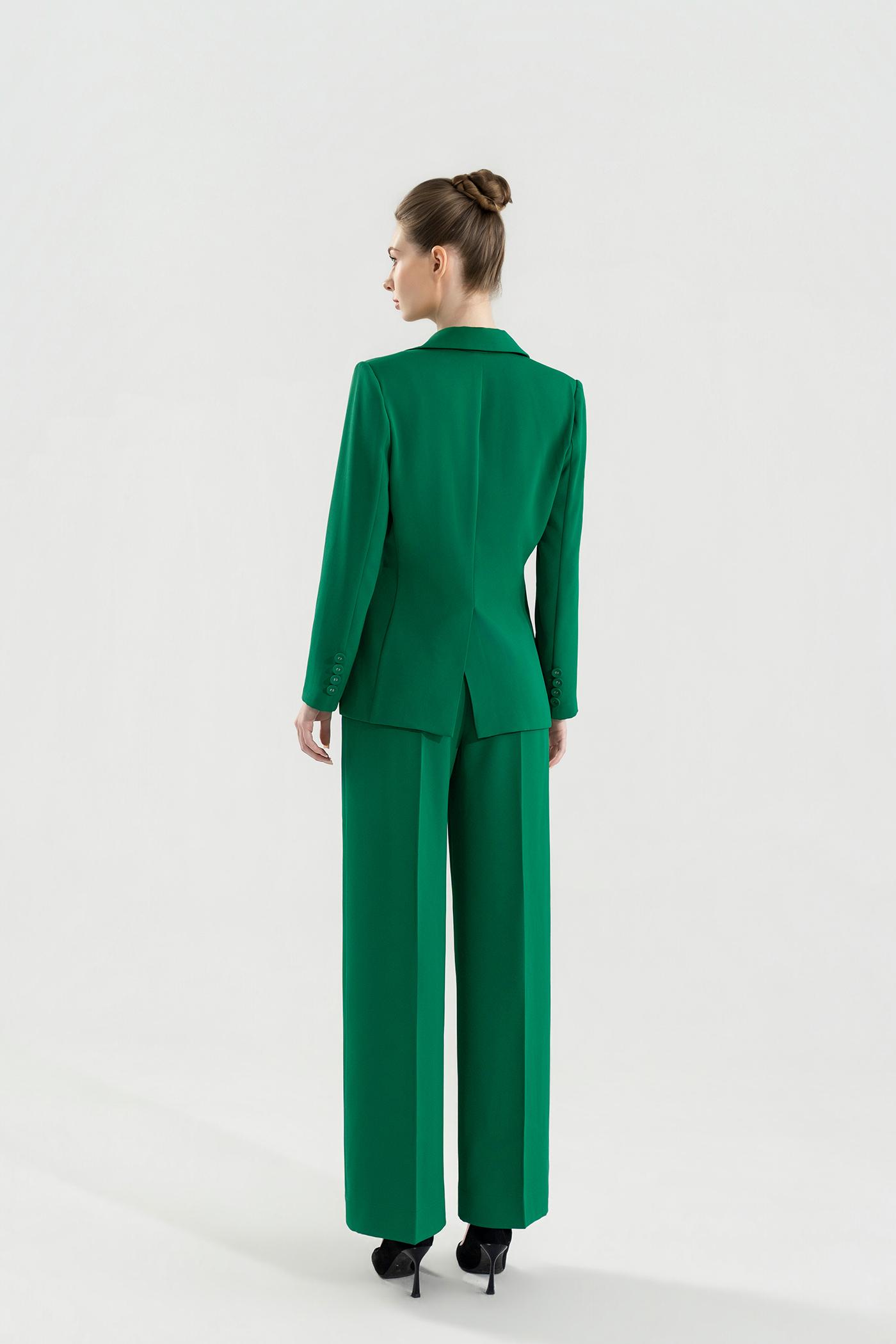 Bộ Suit Dài Tay Phom Đứng Màu Xanh Lá
