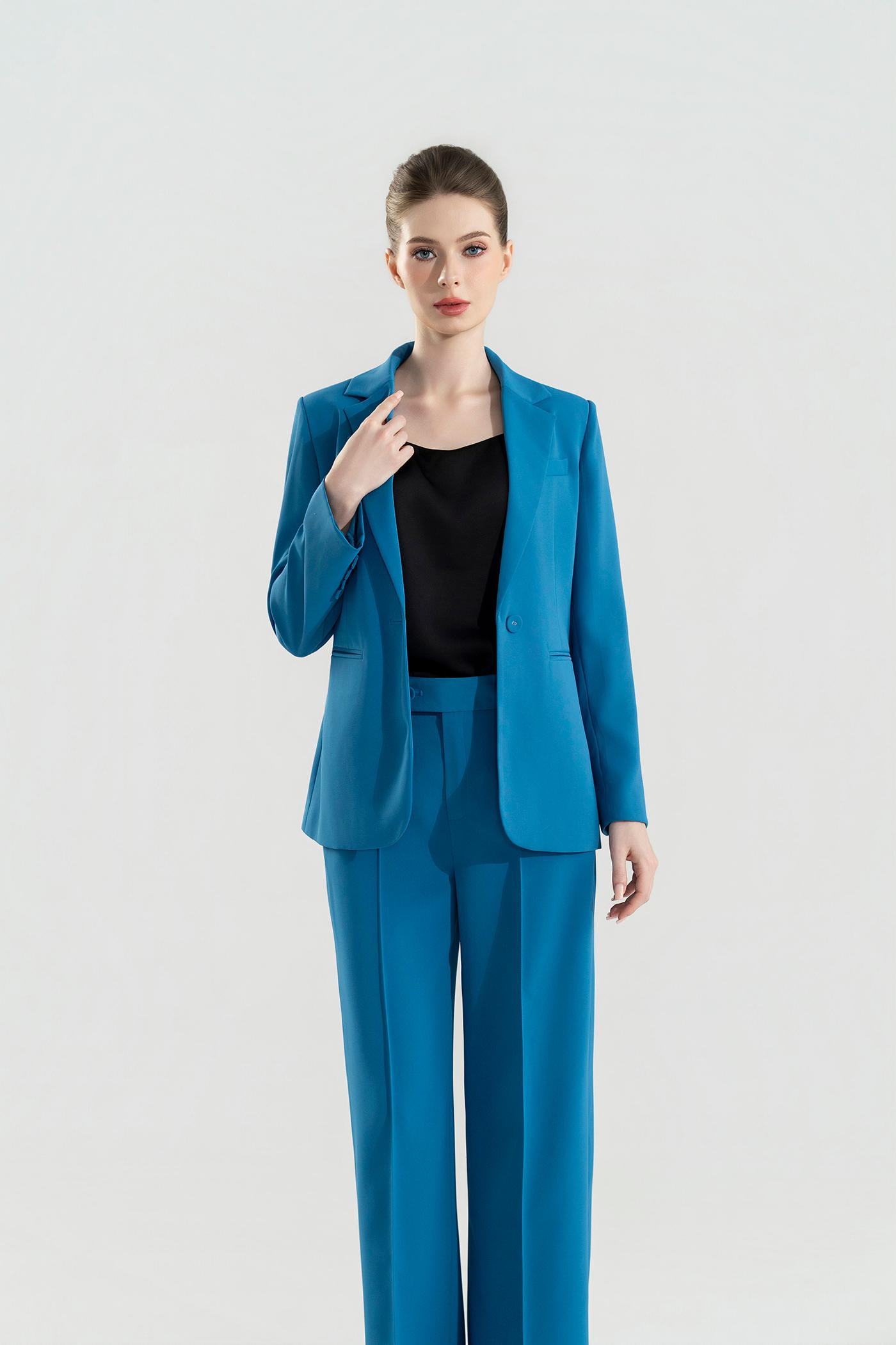 Bộ Suit Dài Tay Phom Đứng Màu Xanh Dương