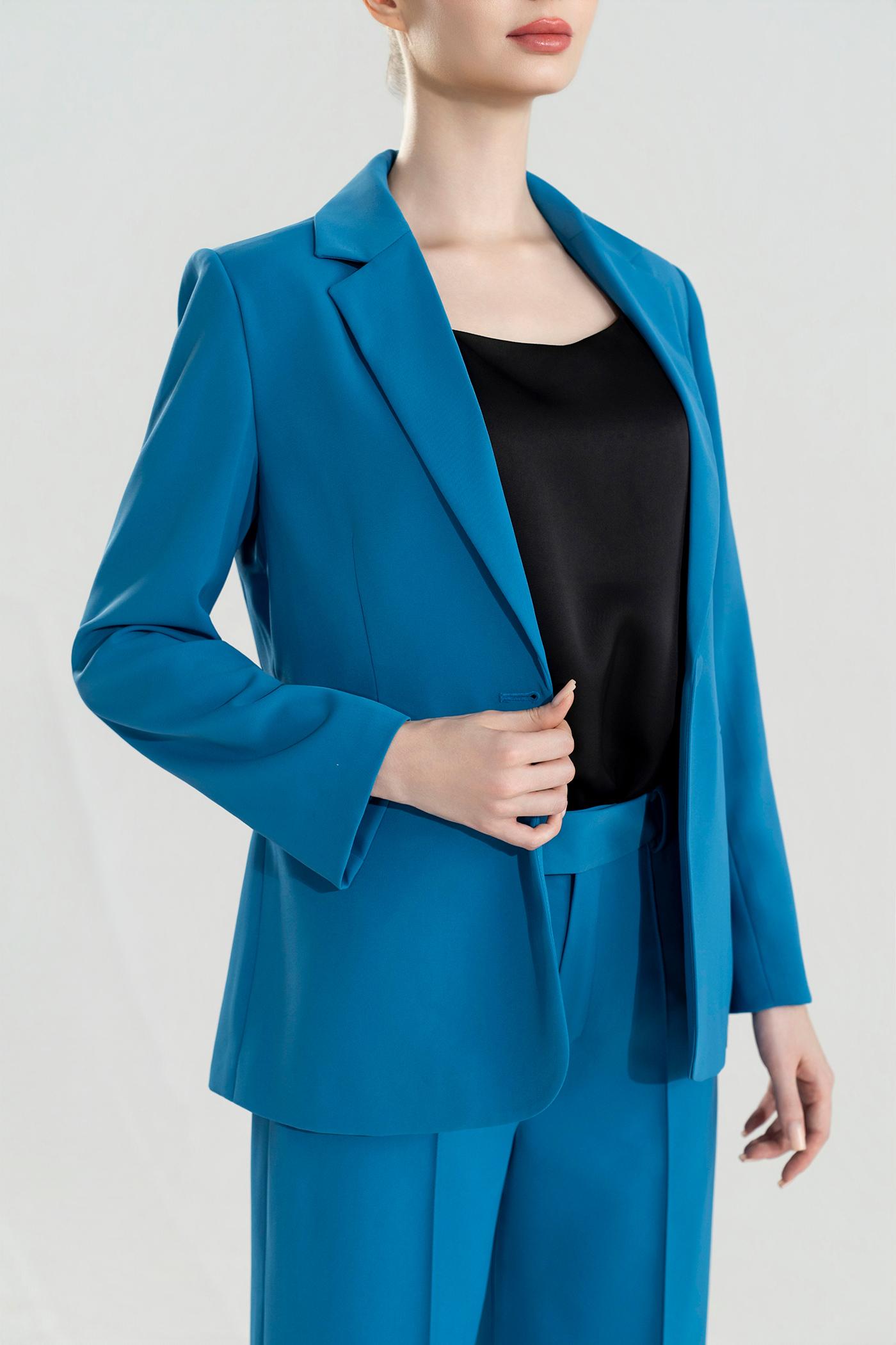Bộ Suit Dài Tay Phom Đứng Màu Xanh Dương