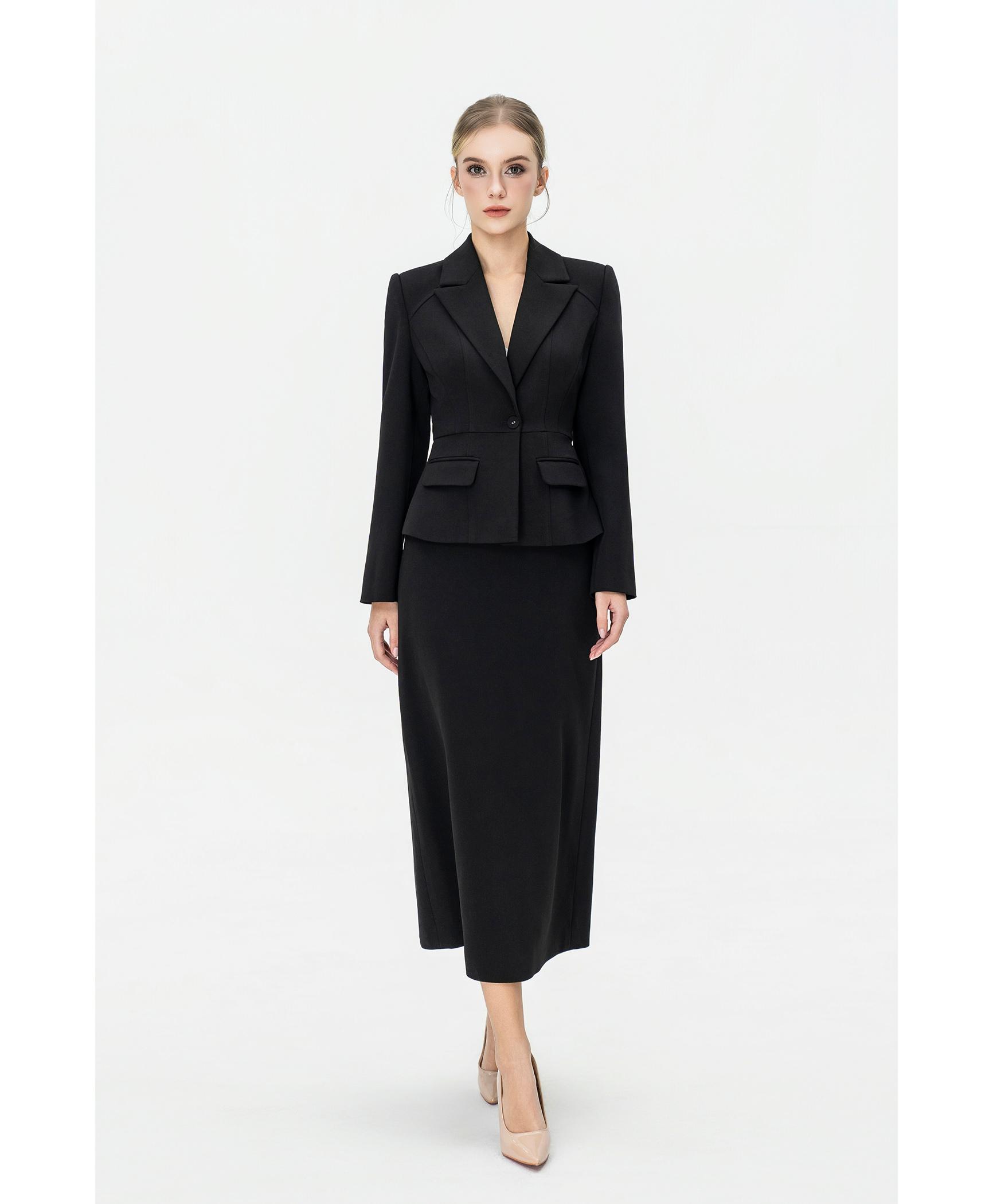 Bộ Blazer Ôm Eo & Chân Váy Dài – Đen