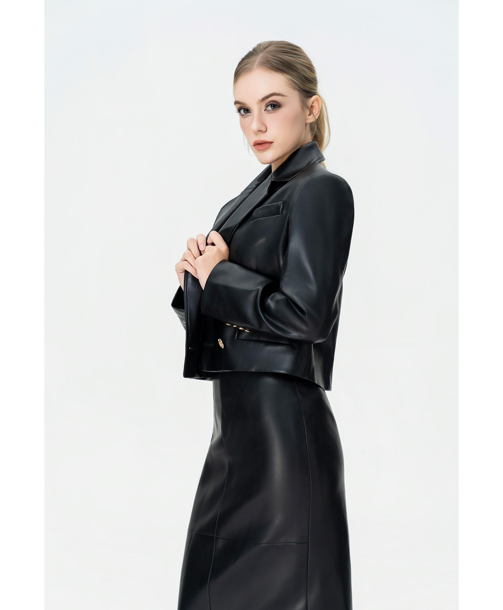 Bộ suit nữ chân váy da PU đen blazer dáng ngắn