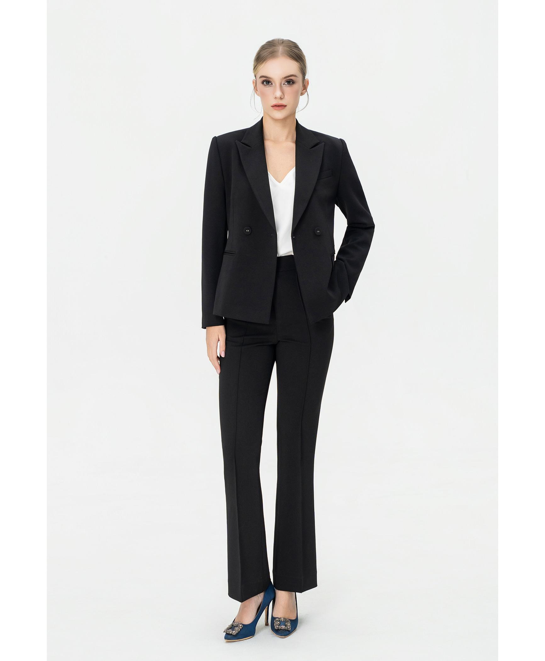 Bộ suit nữ quần ống loe đen blazer hai hàng khuy