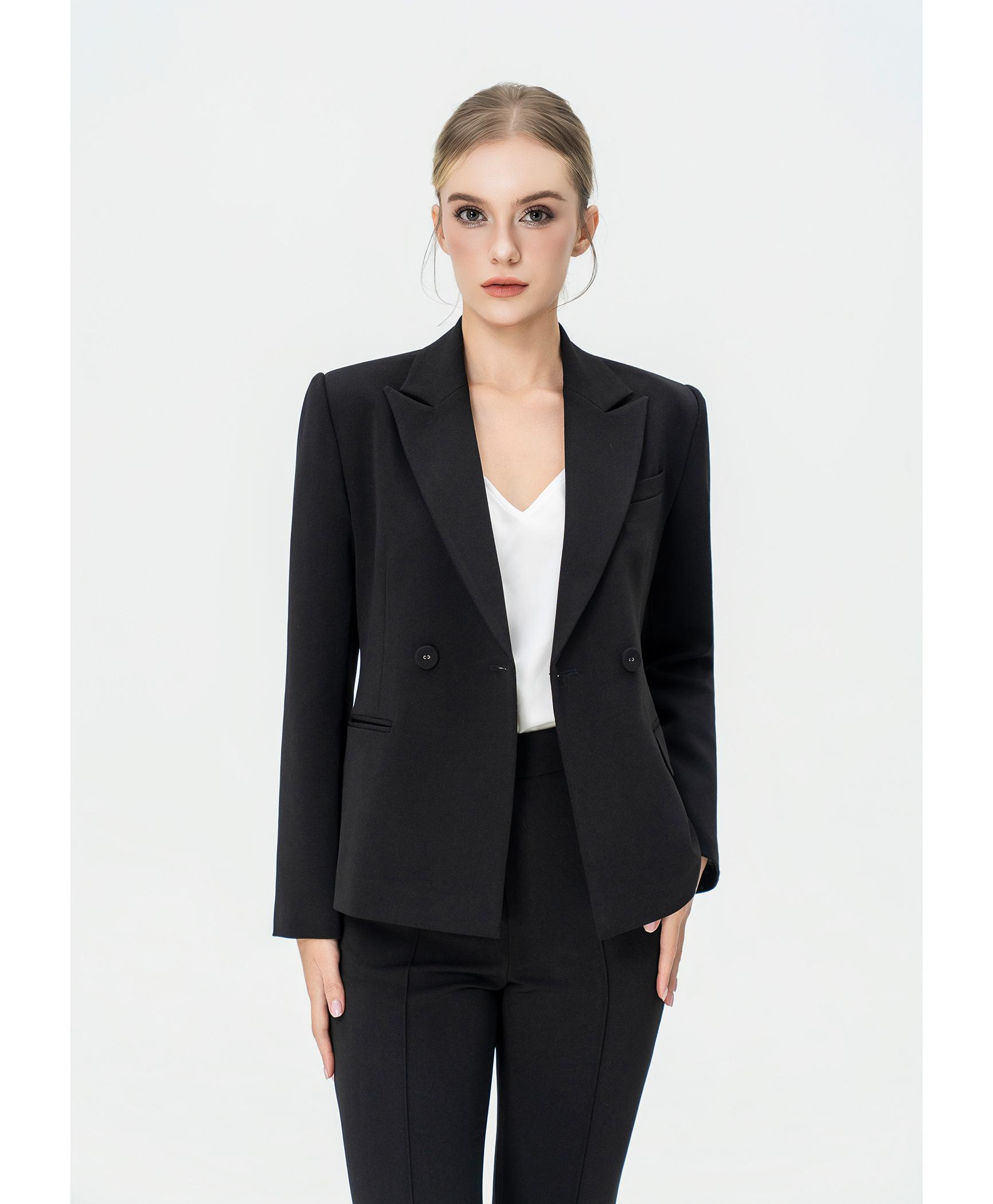 Bộ suit nữ quần ống loe đen blazer hai hàng khuy