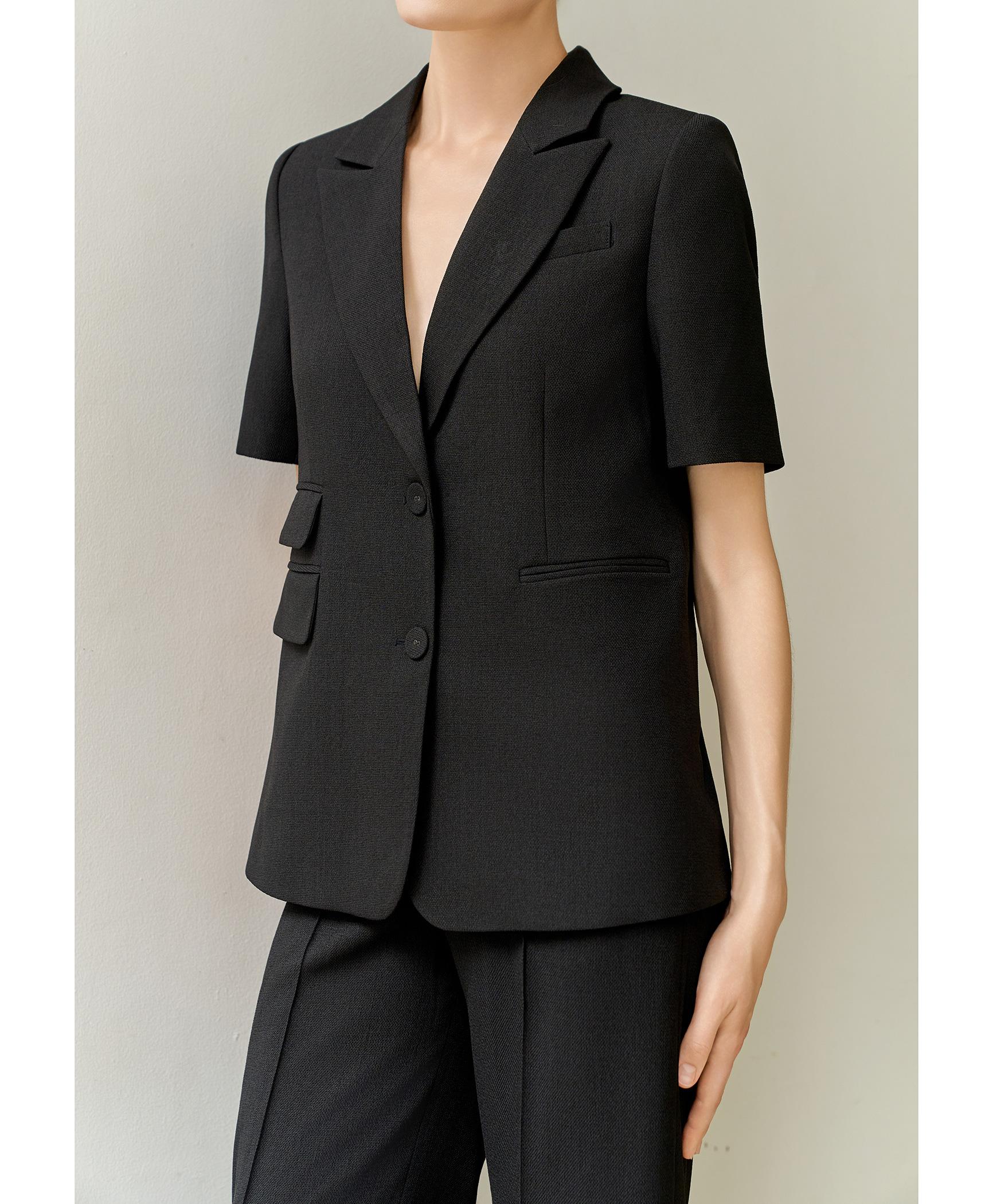 Bộ suit quần nữ tay ngắn màu đen