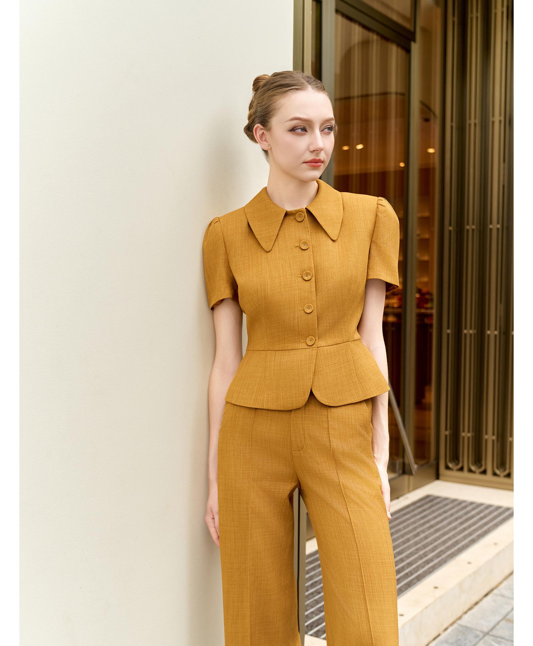 Bộ suit quần nữ cổ sen màu vàng nâu