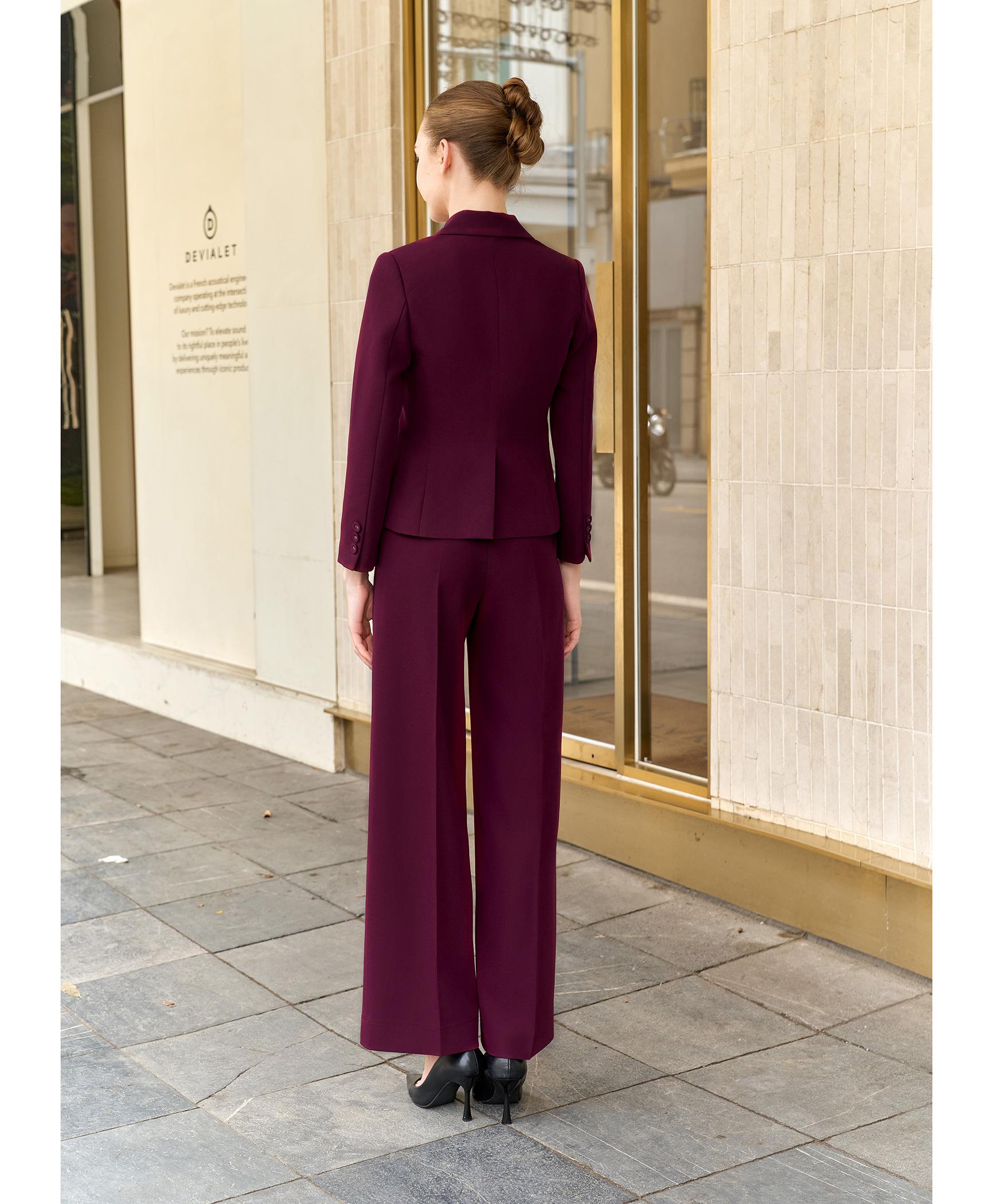 Bộ suit quần nữ hai hàng khuy màu đỏ burgundy